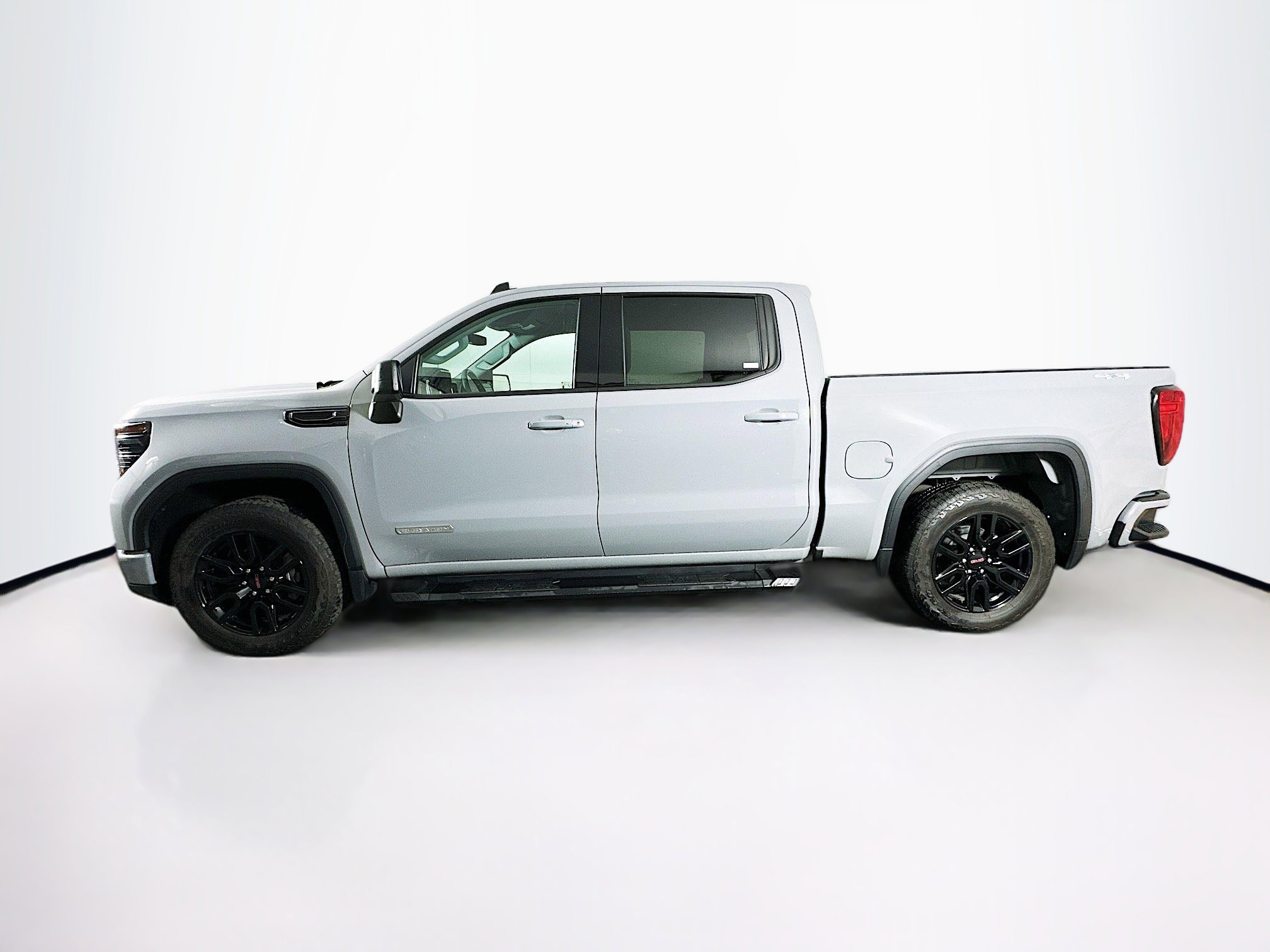 Used 2024 GMC Sierra 1500 Elevation image 4