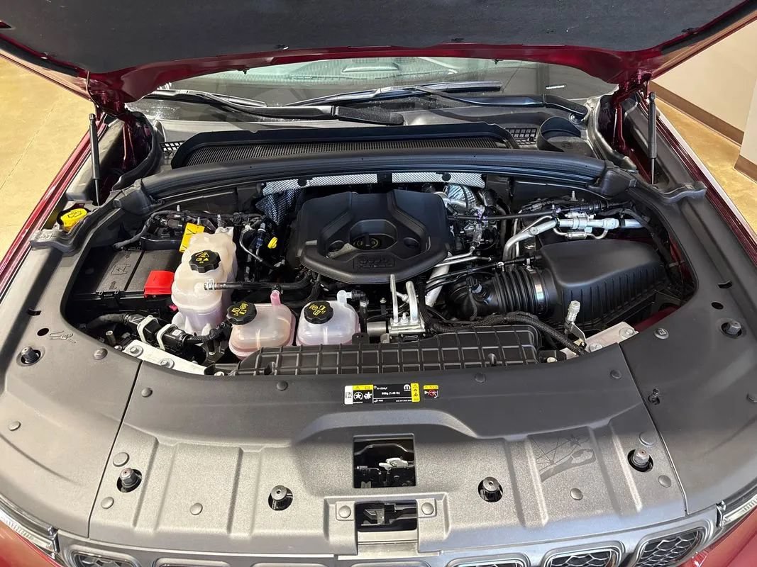 Used 2023 Jeep Grand Cherokee 30th Anniversary AWD/4WD image 80