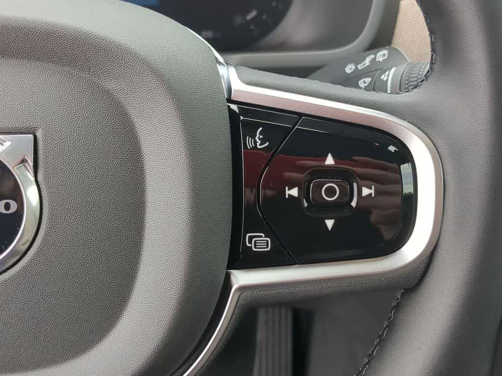 New 2026 Volvo XC90 B6 Plus w/ Protection Package AWD/4WD image 23