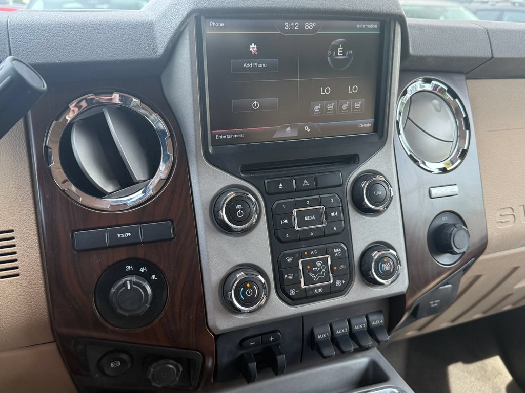 Used 2015 Ford F350 Lariat w/ Lariat Interior Package AWD/4WD image 29