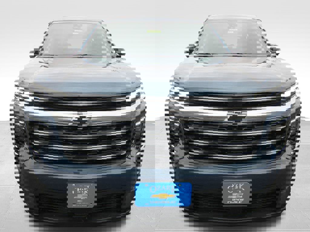 New 2026 Chevrolet Traverse LT w/ Sun and Wheel Package image 8