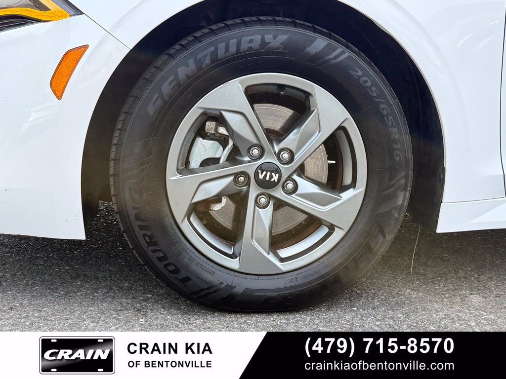 Used 2021 Kia K5 LXS FWD image 32