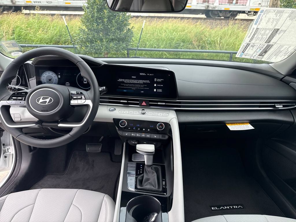 New 2026 Hyundai Elantra Limited FWD image 16