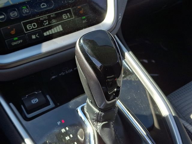 Certified 2025 Subaru Outback Premium image 15