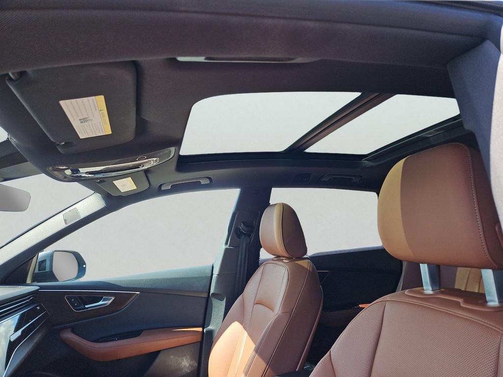Certified 2025 Audi Q8 Premium Plus AWD/4WD image 15