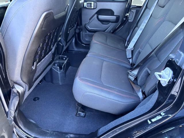 Used 2022 Jeep Wrangler Unlimited Rubicon w/ LED Lighting Group image 25