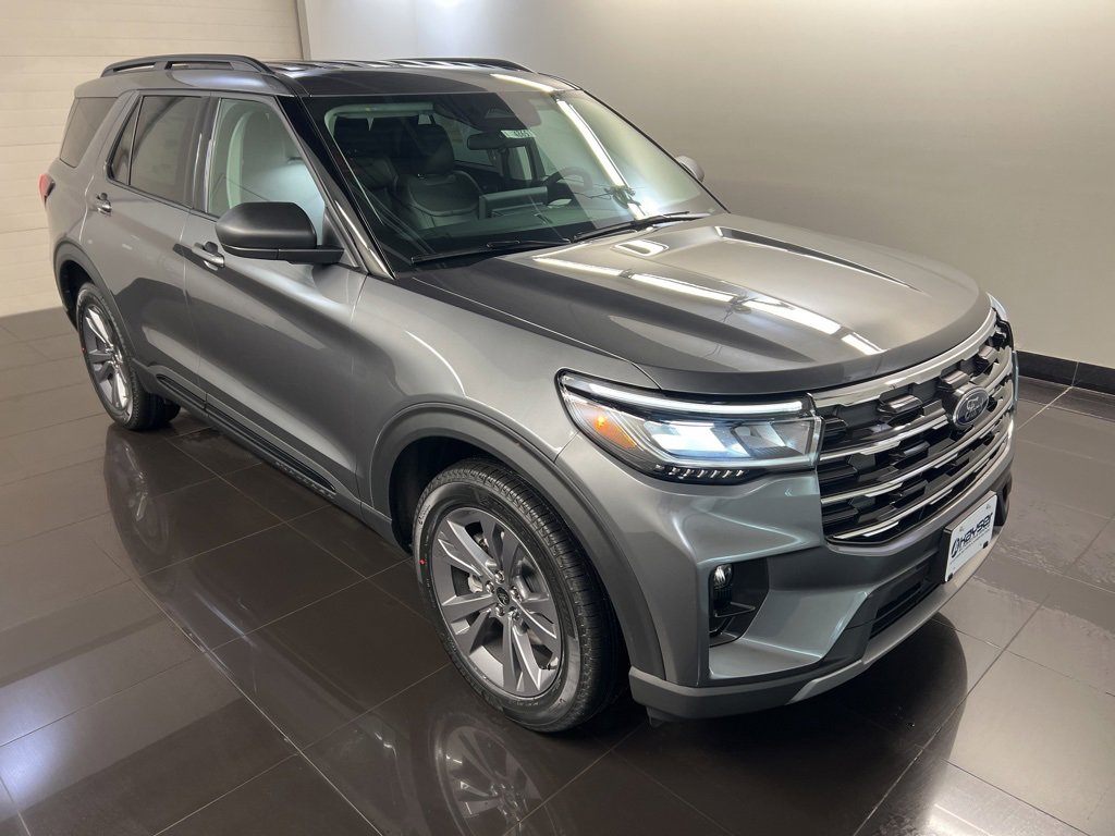 New 2026 Ford Explorer Active w/ Active Comfort Package image 1