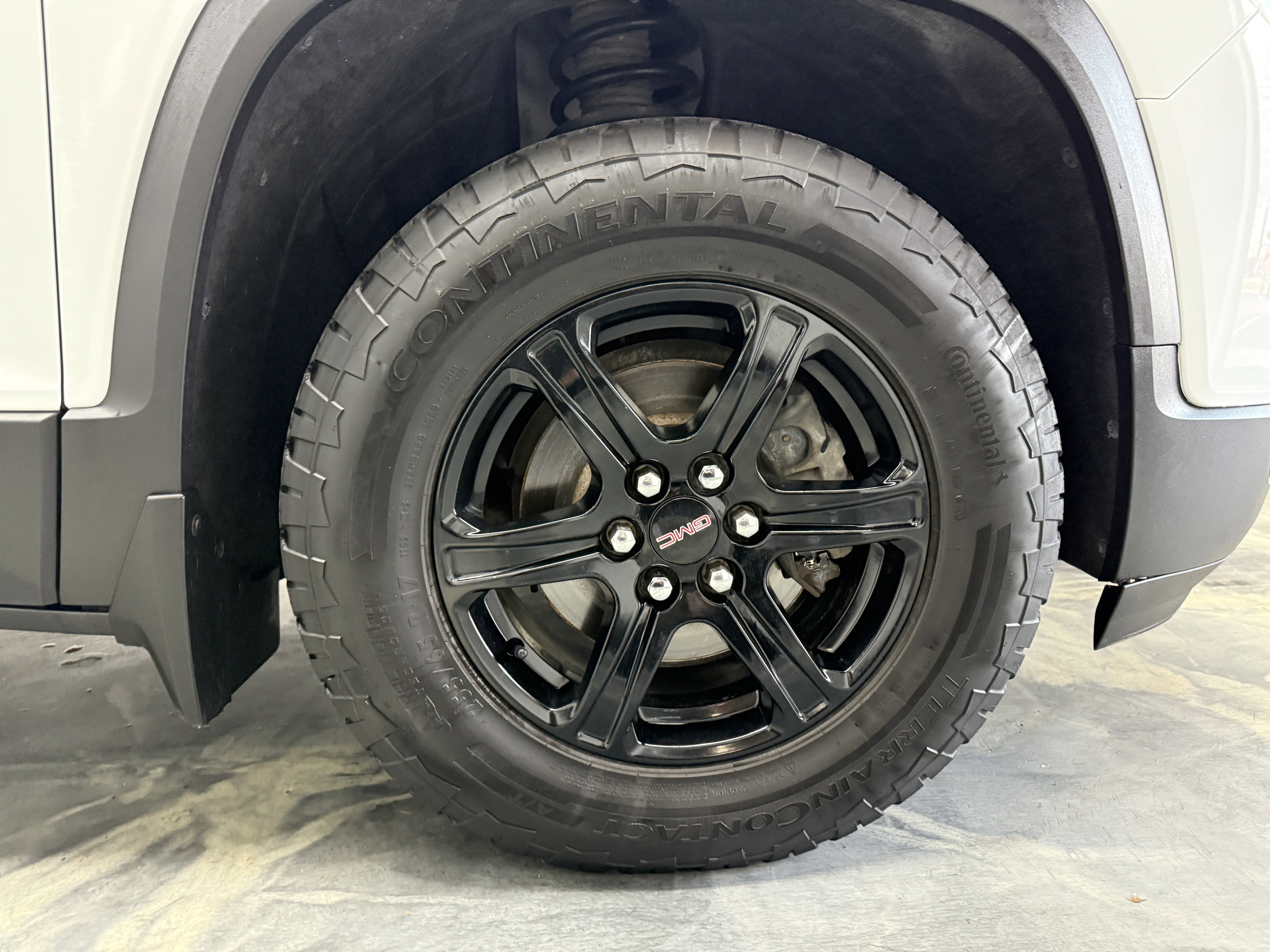 Used 2021 GMC Acadia AT4 image 33