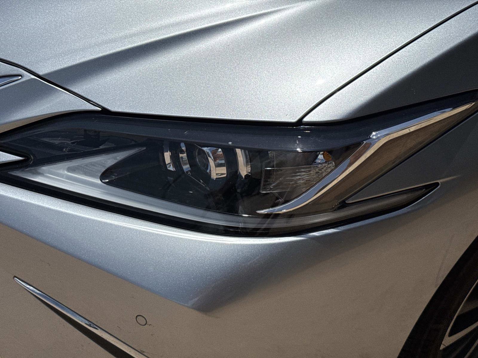 Used 2024 Lexus ES 350 w/ Premium Package FWD image 8