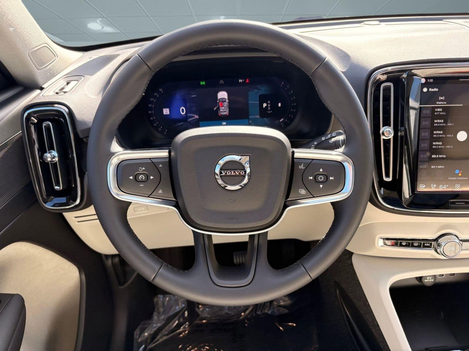 New 2026 Volvo XC40 B4 Plus w/ Climate Package image 17