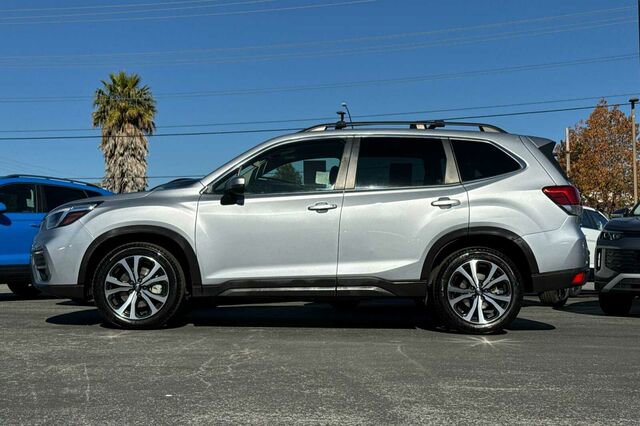 Used 2021 Subaru Forester Limited image 7