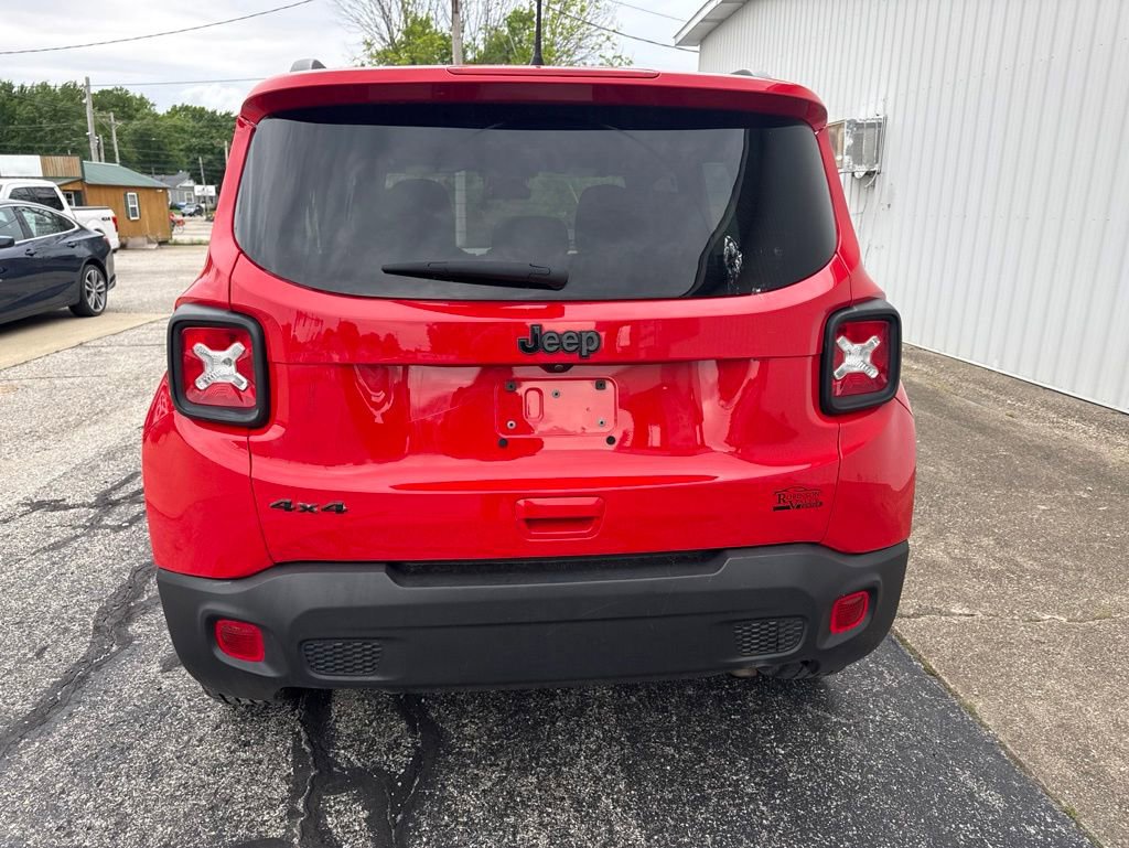 Used 2022 Jeep Renegade Altitude AWD/4WD image 3