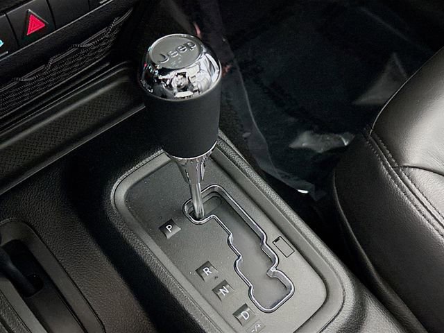 Used 2017 Jeep Wrangler Unlimited Sahara w/ Max Tow Package image 18