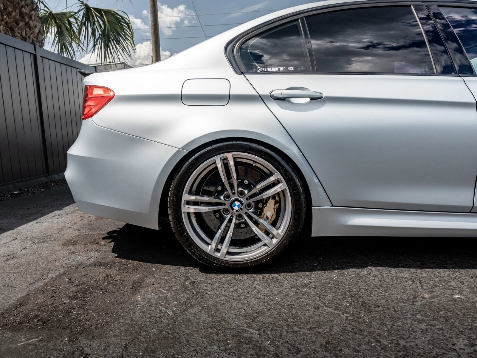 Used 2015 BMW M3 RWD image 11