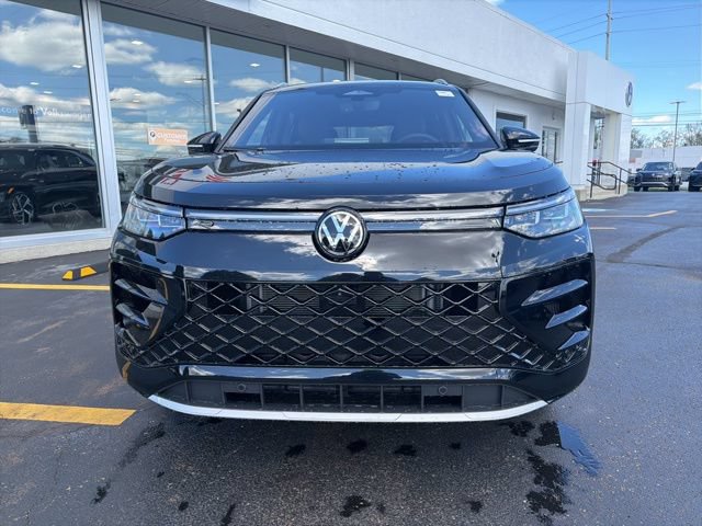 New 2026 Volkswagen Tiguan SEL R-Line AWD/4WD image 11