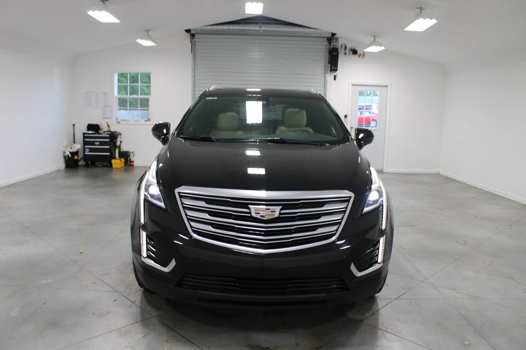 Used 2018 Cadillac XT5 Premium Luxury FWD image 4