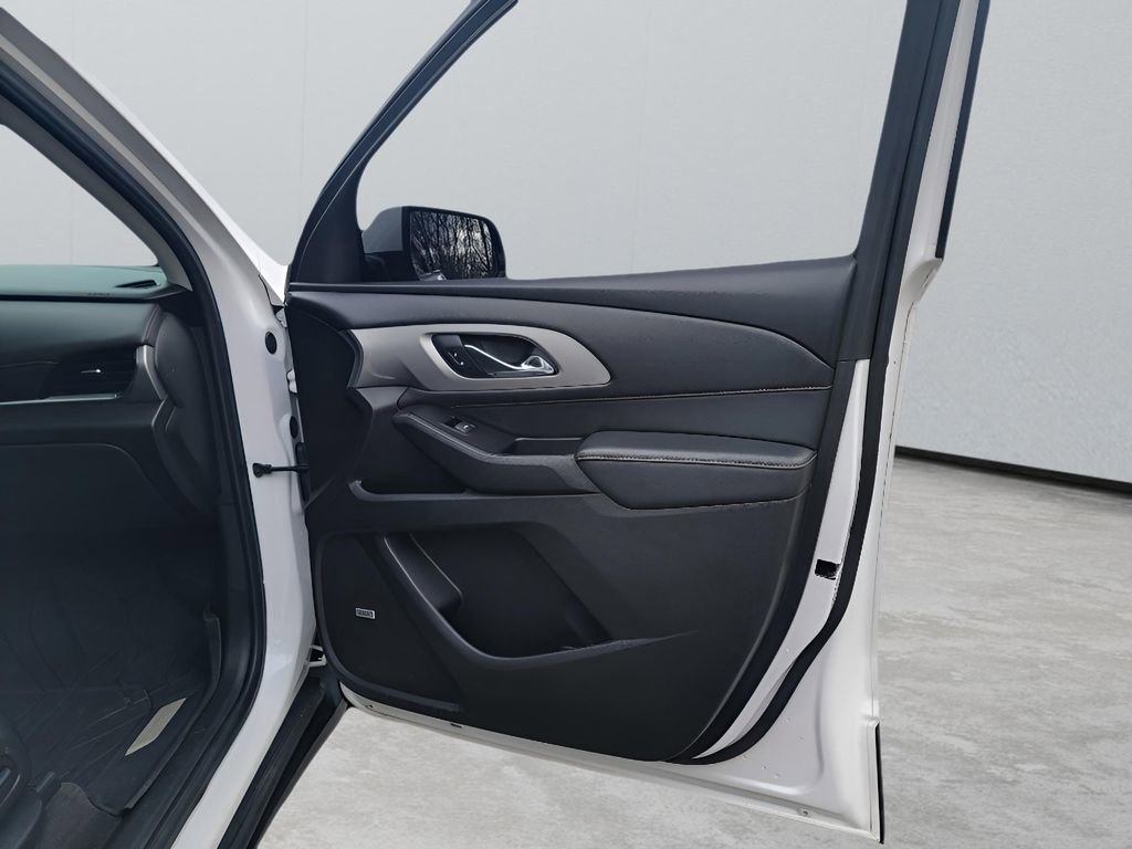 Used 2019 Chevrolet Traverse LT w/ LT Premium Package image 37