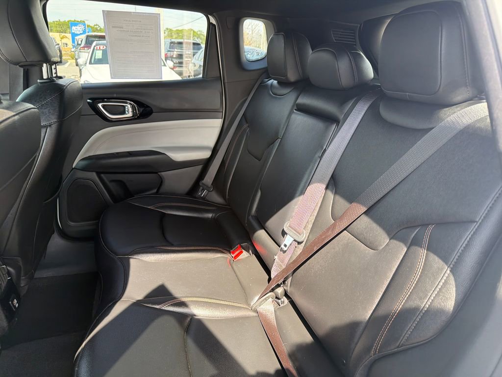 Used 2024 Jeep Compass Limited image 22
