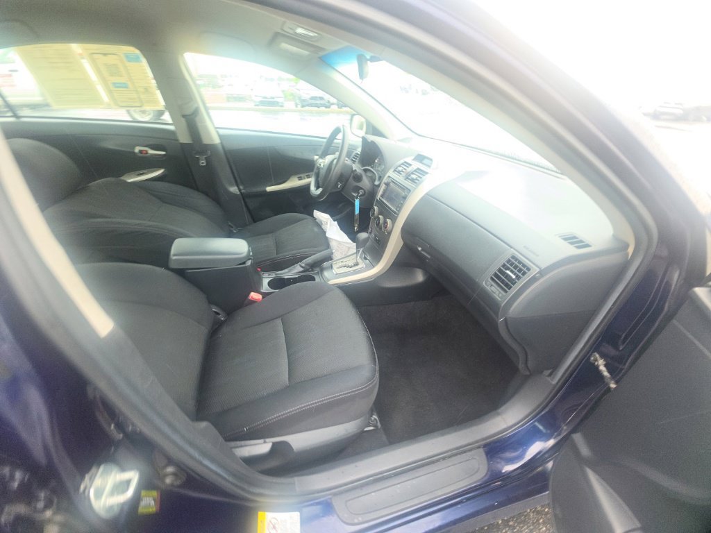 Used 2013 Toyota Corolla S FWD image 29