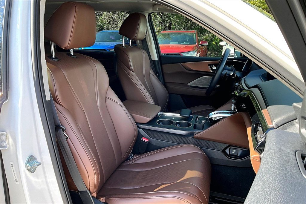 Used 2023 Acura MDX w/ Technology Package AWD/4WD image 9