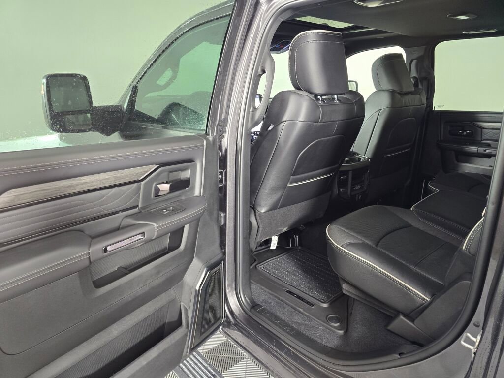New 2026 RAM 3500 Limited image 31