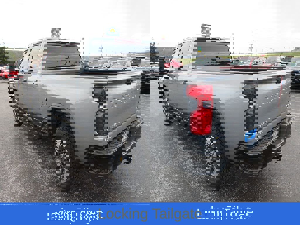 Certified 2024 Chevrolet Silverado 2500 Custom image 3