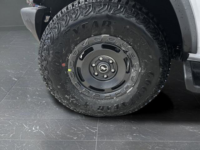 New 2025 Ford Bronco Outer Banks w/ Sasquatch Package image 35