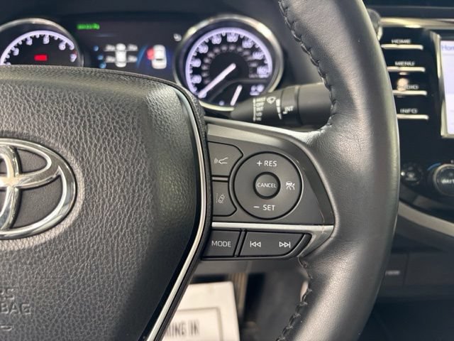 Used 2018 Toyota Camry XLE FWD image 15