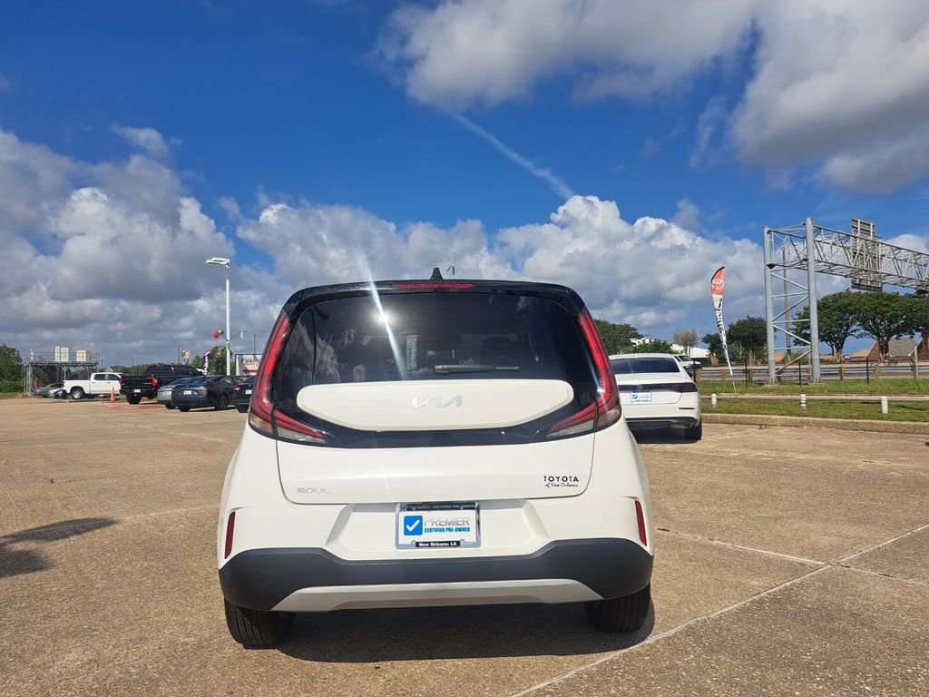 Used 2025 Kia Soul LX w/ LX Technology Package image 6