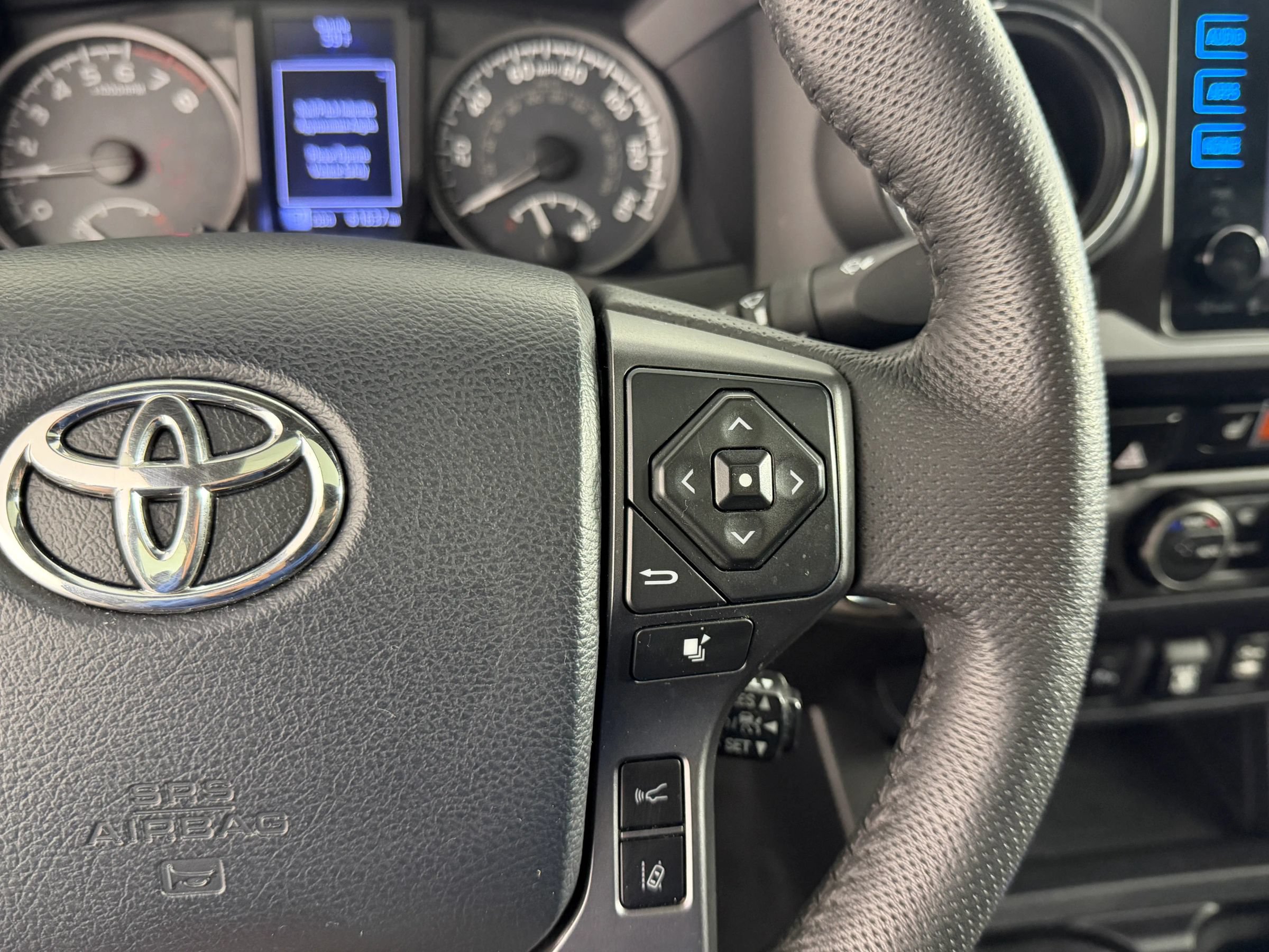 Used 2019 Toyota Tacoma TRD Pro AWD/4WD image 31