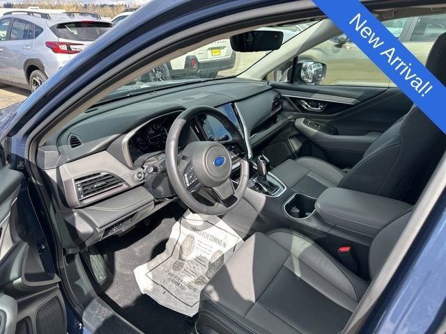 Used 2025 Subaru Outback Onyx Edition image 9