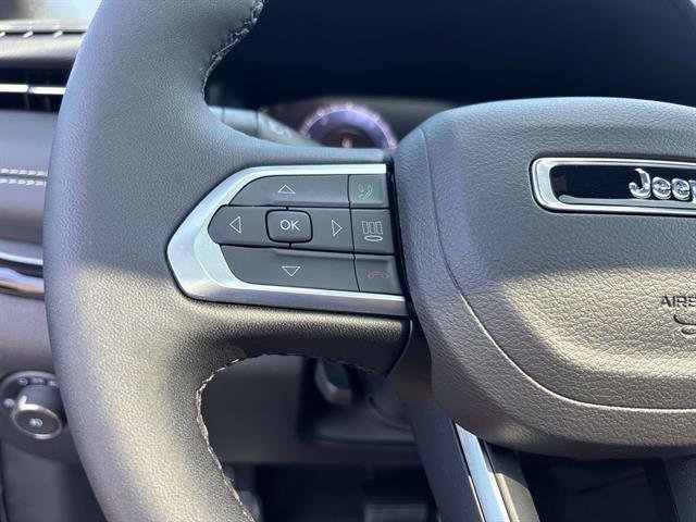 Certified 2024 Jeep Compass Limited w/ High Altitude Package image 17