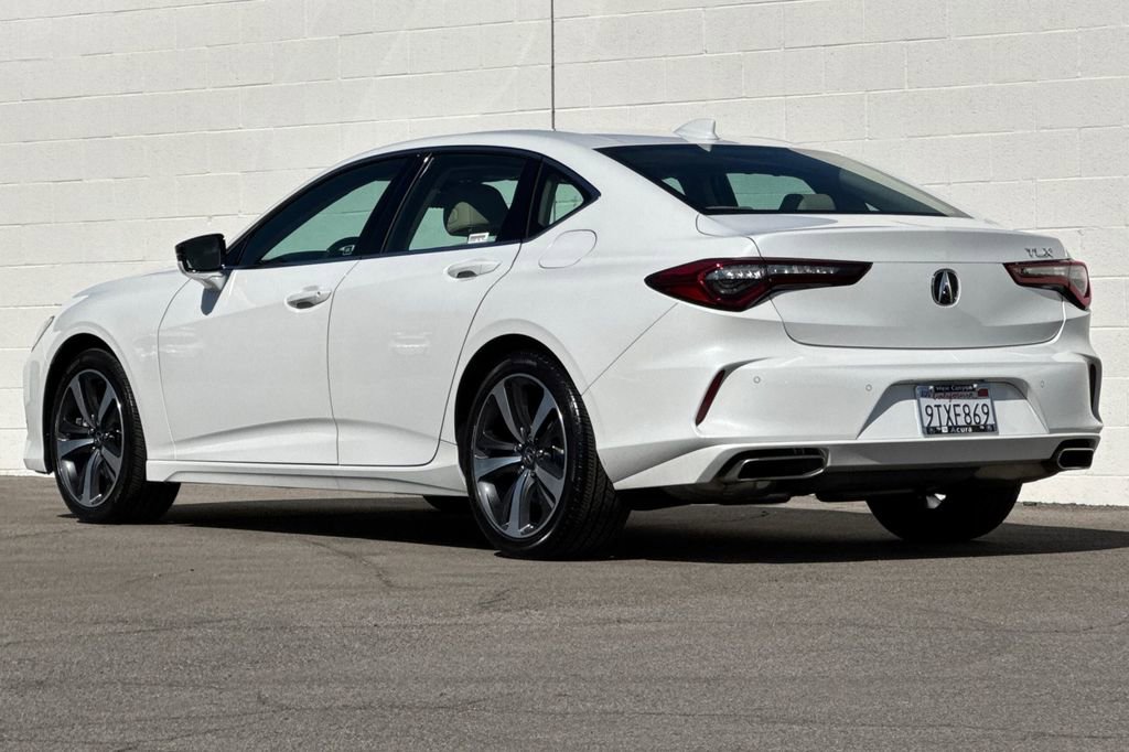 Certified 2025 Acura TLX w/ Technology Package image 3