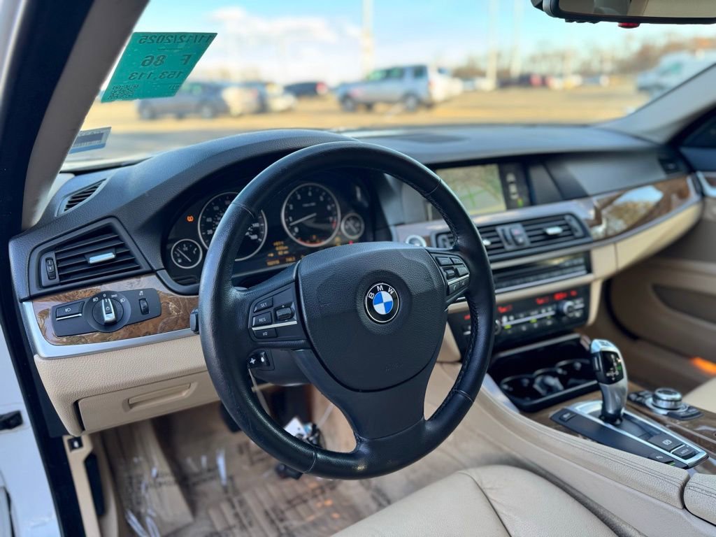 Used 2011 BMW 535i Sedan image 12