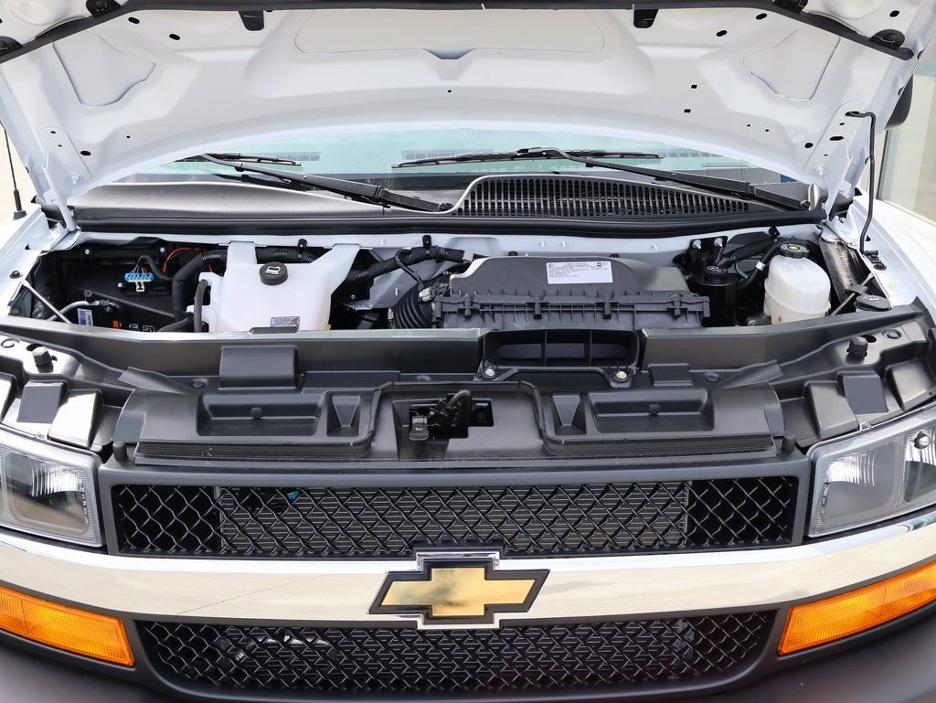 New 2025 Chevrolet Express 3500 Extended w/ Driver Convenience Package image 30