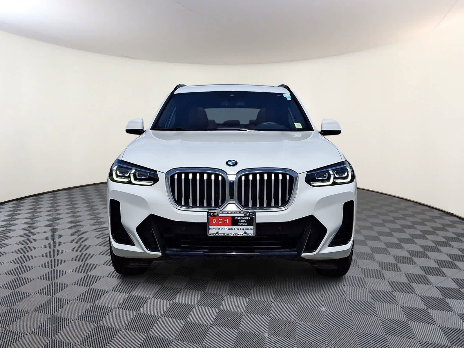 Used 2024 BMW X3 xDrive30i w/ M Sport Package AWD/4WD image 3