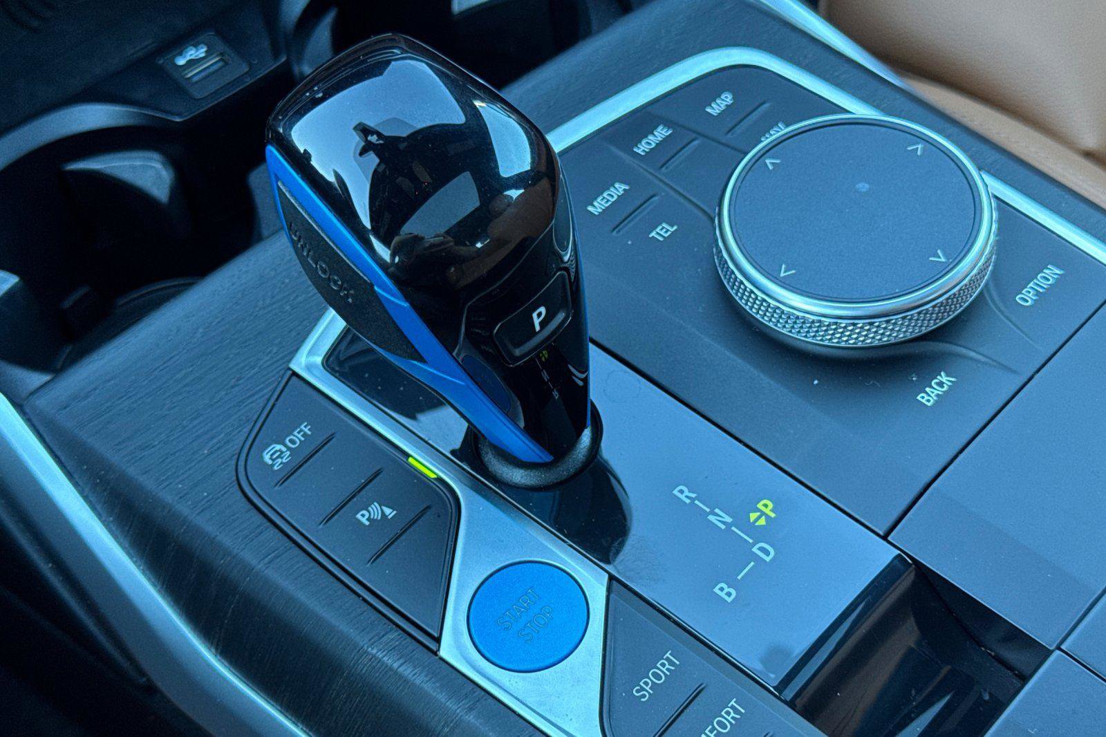 Used 2022 BMW i4 eDrive40 image 20