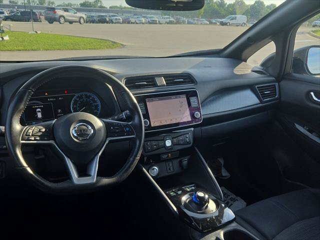 Used 2020 Nissan Leaf SV w/ SV Technology Package FWD image 12