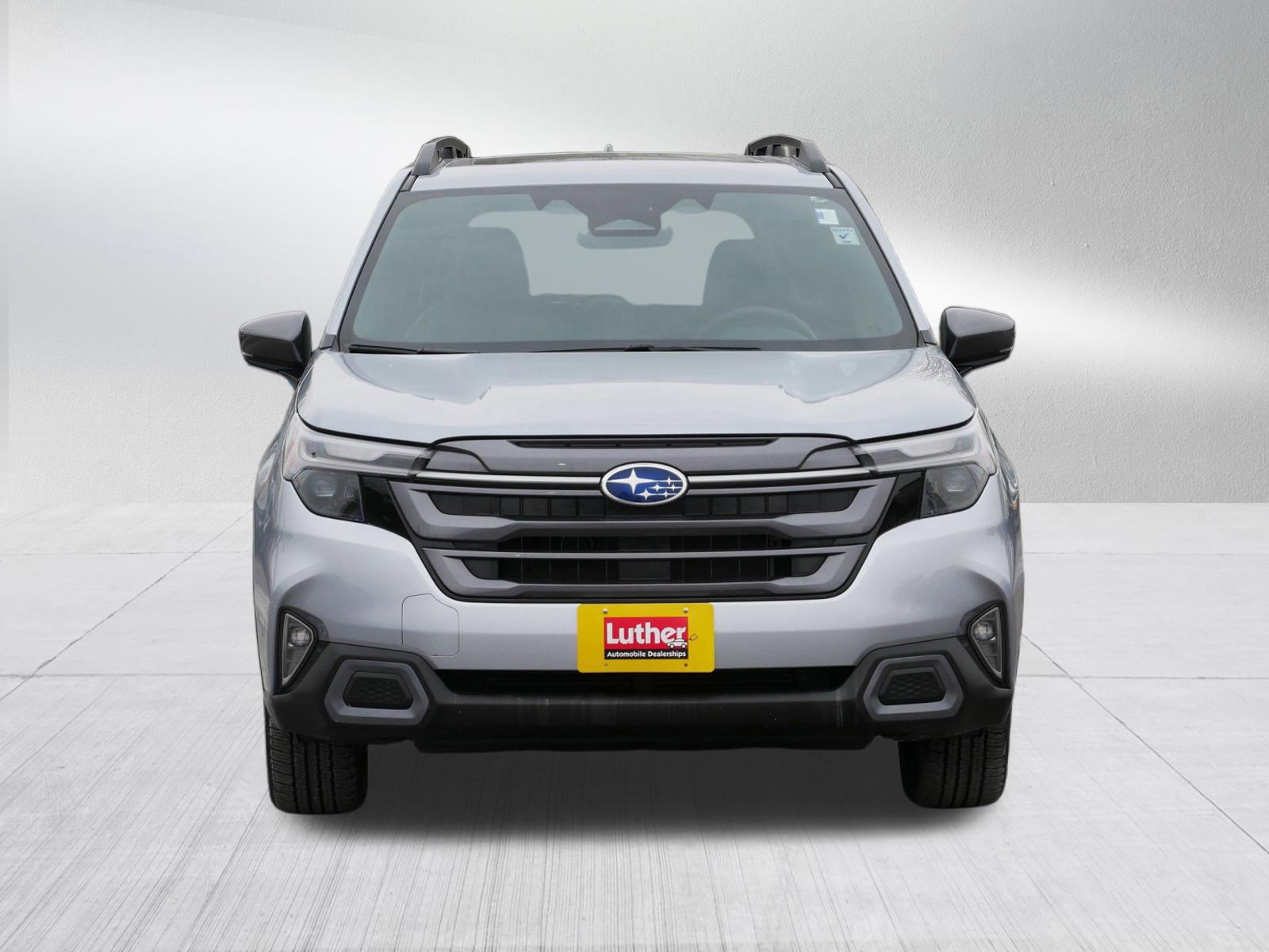 Used 2025 Subaru Forester Limited image 2