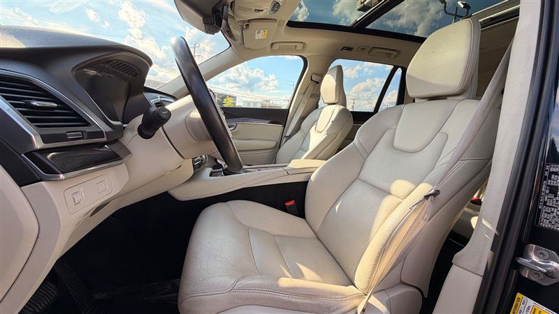 Used 2019 Volvo XC90 T6 Momentum w/ Protection Package Premier AWD/4WD image 23