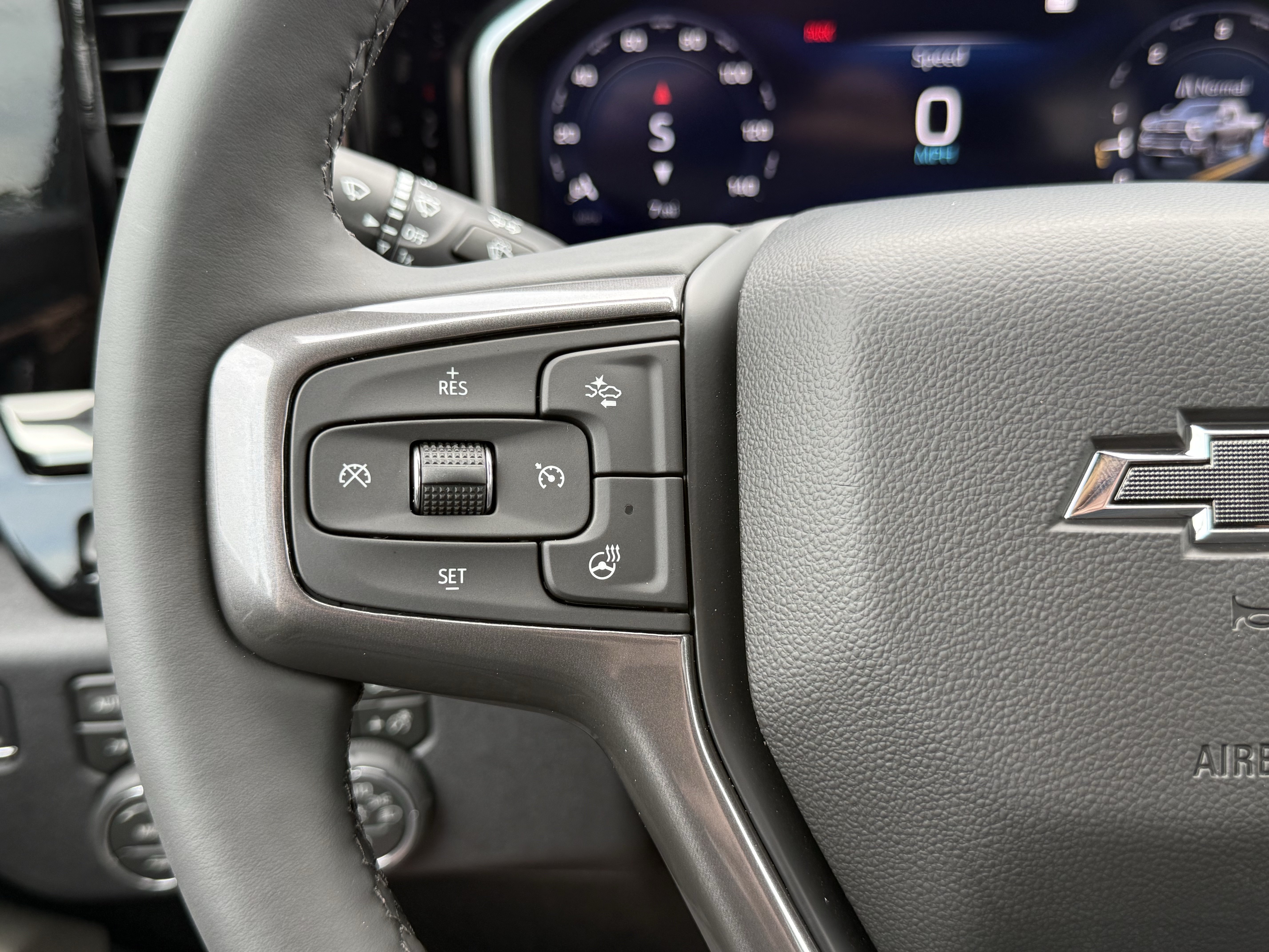 New 2026 Chevrolet Silverado 2500 ZR2 AWD/4WD image 17