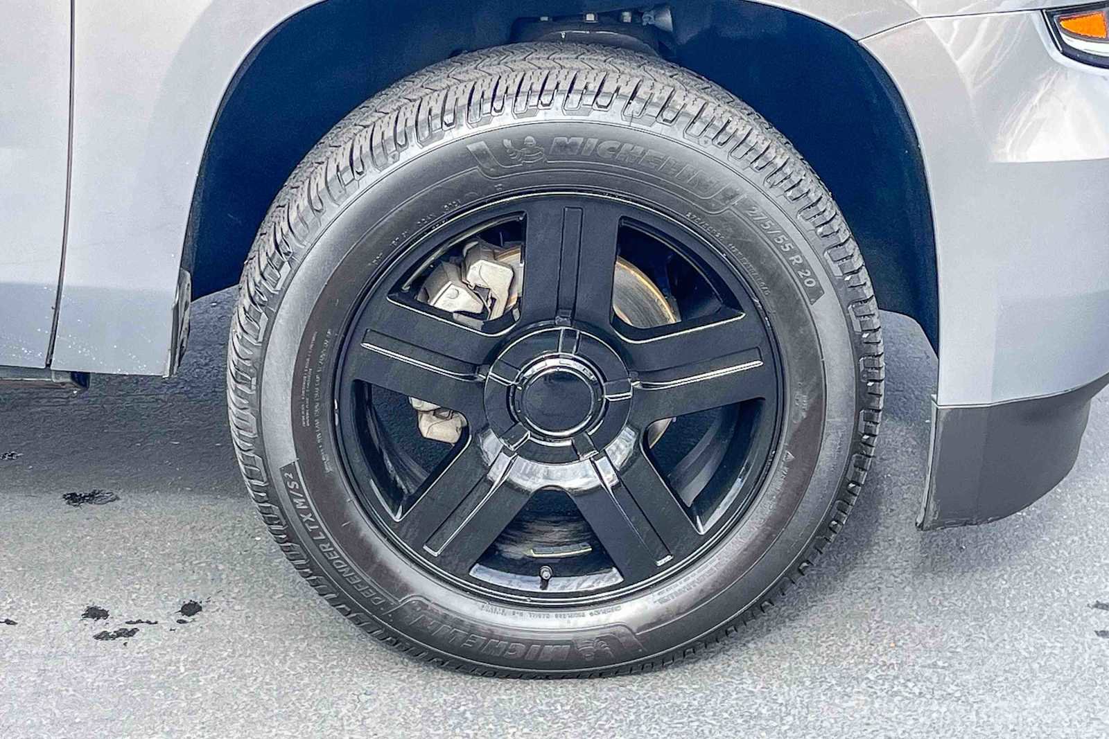 Used 2017 Chevrolet Tahoe LT w/ Luxury Package image 9