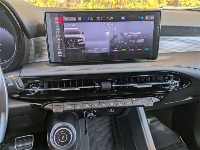 Used 2024 Alfa Romeo Tonale Veloce image 19