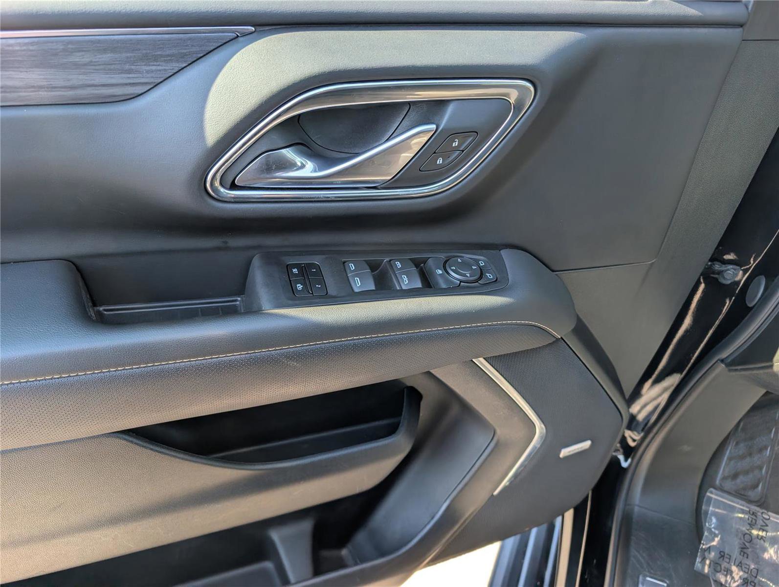 Used 2024 GMC Yukon SLT image 21