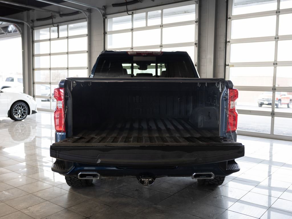 Used 2022 Chevrolet Silverado 1500 High Country w/ High Country Premium Package image 5