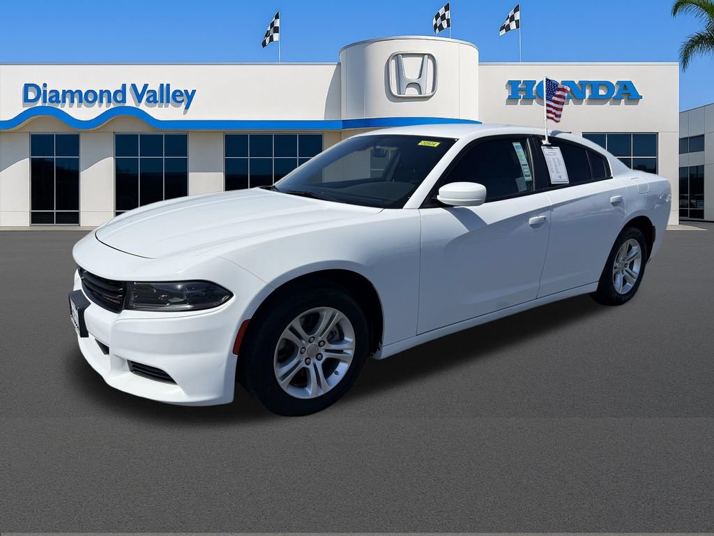 Used 2022 Dodge Charger SXT RWD image 3