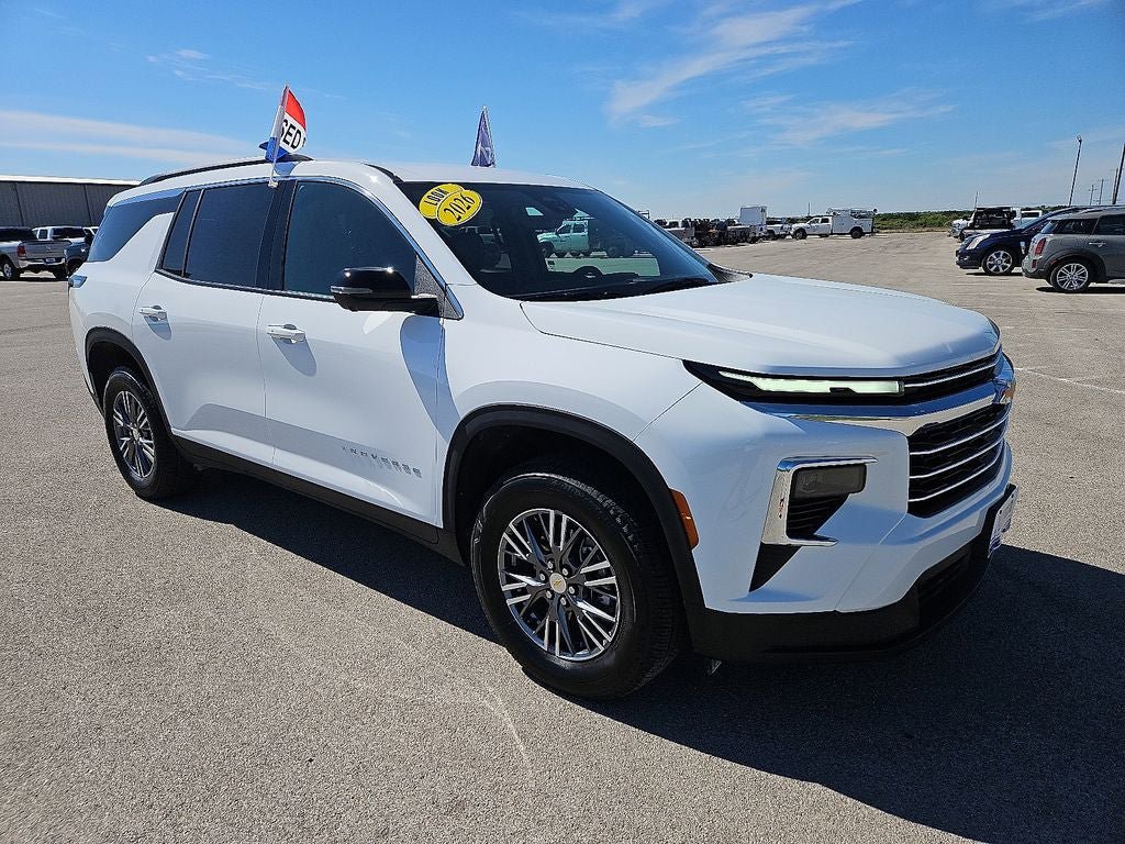 Used 2026 Chevrolet Traverse LT w/ Driver Confidence Package FWD image 10