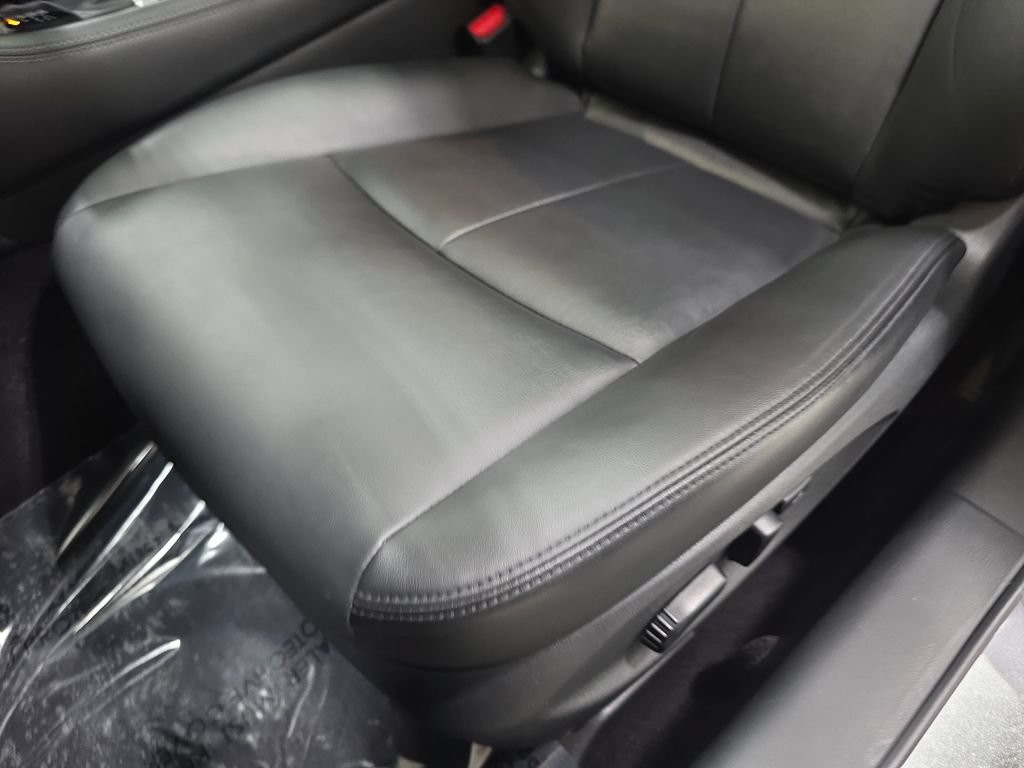 Used 2019 INFINITI Q50 Luxe w/ Essential Package (3.0T Luxe) AWD/4WD image 25