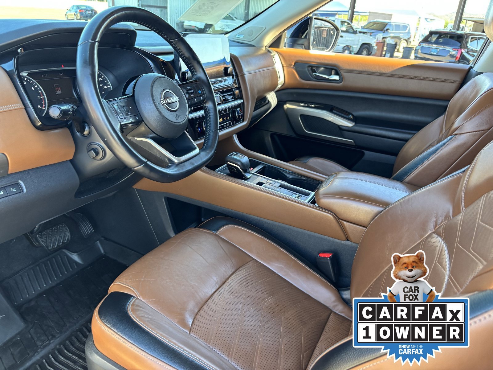 Used 2022 Nissan Pathfinder Platinum w/ Cargo Package FWD image 20