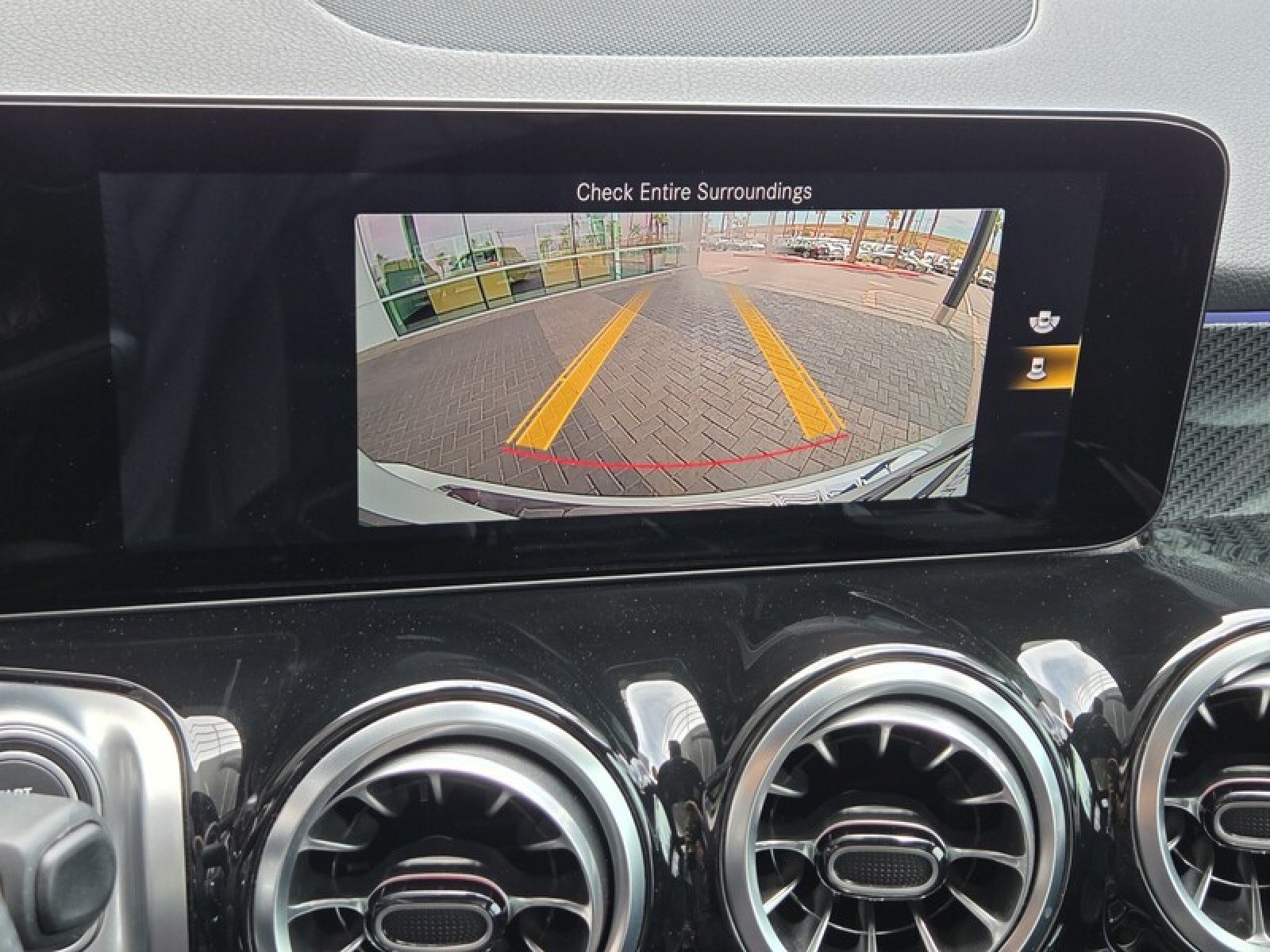 Certified 2022 Mercedes-Benz GLB 250 4MATIC image 30